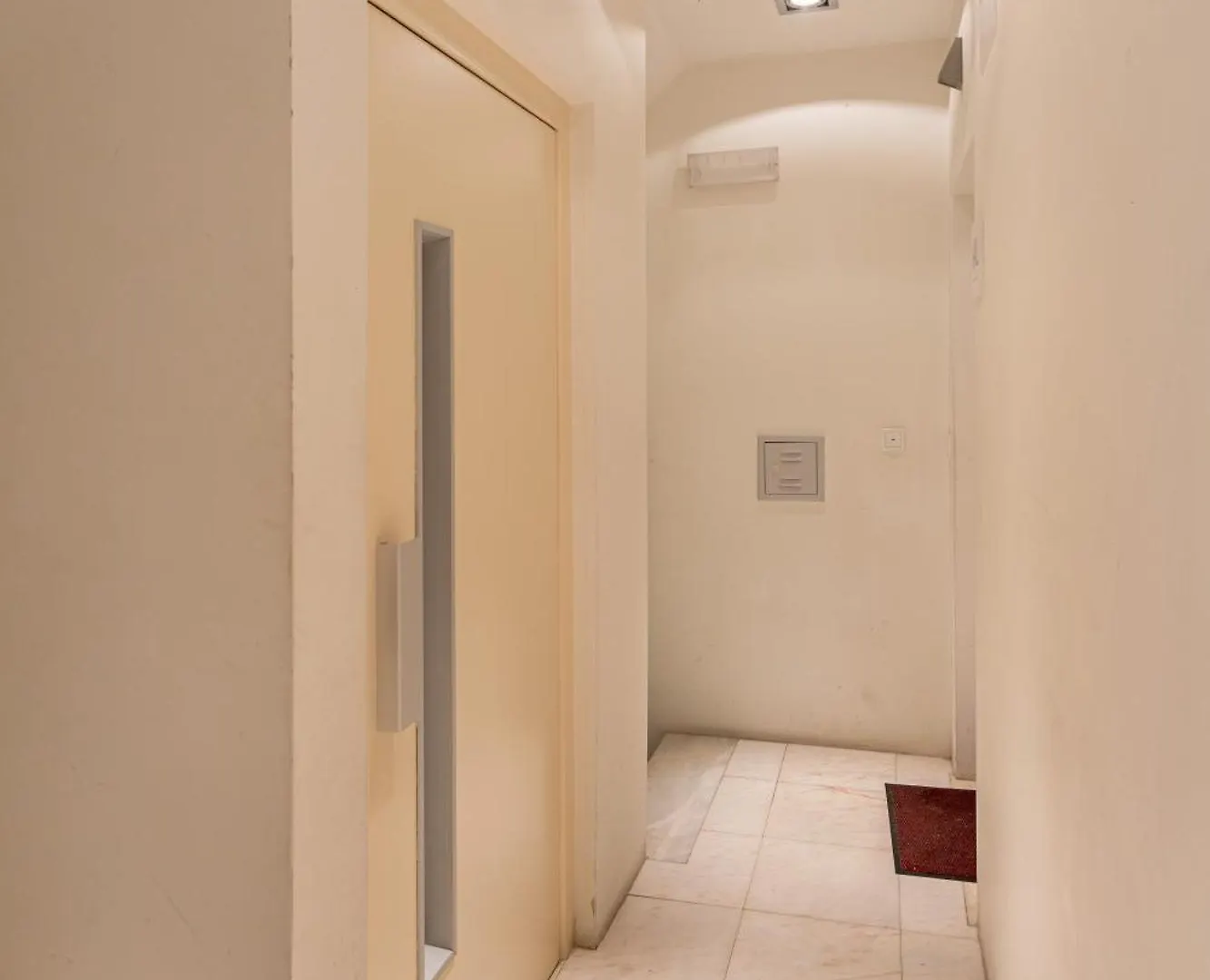 Joivy Modern Flat Near Estrela Garden Apartment Lisbon 0*,  Portugal