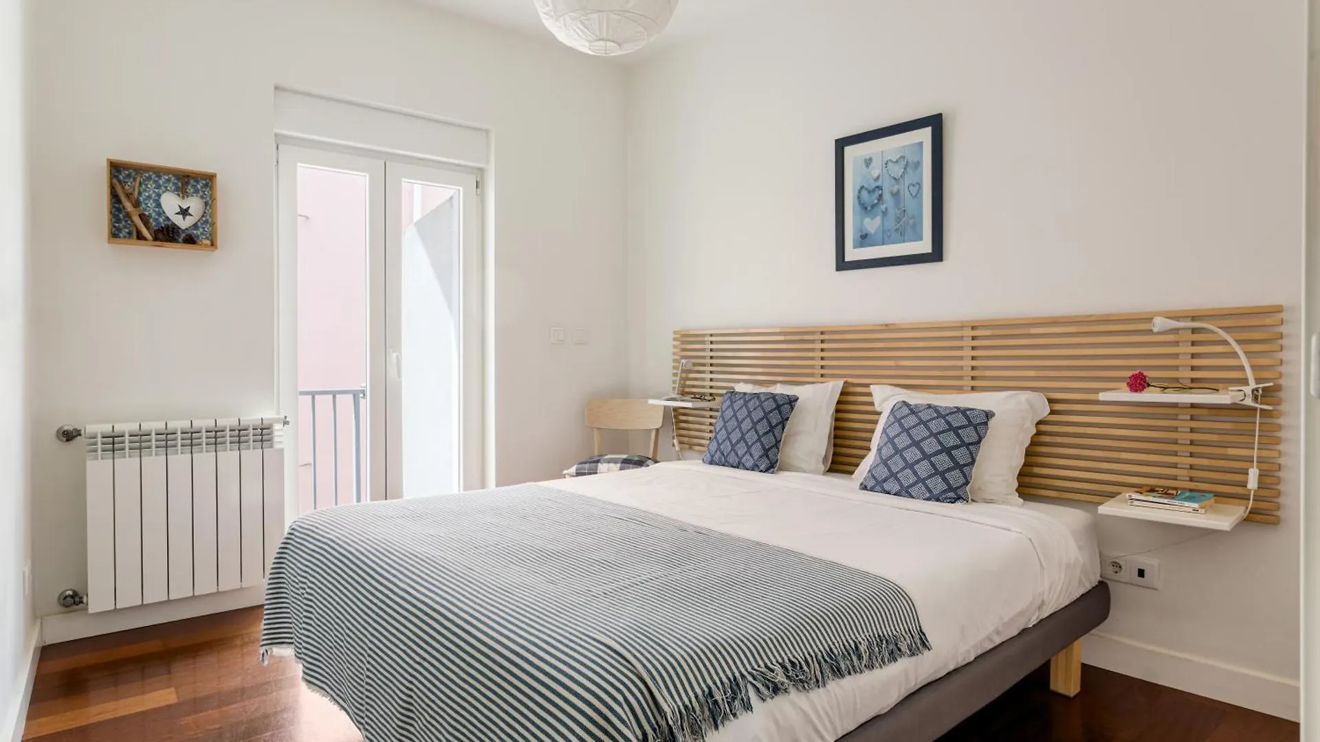 Joivy Modern Flat Near Estrela Garden Apartment Lisbon Portugal